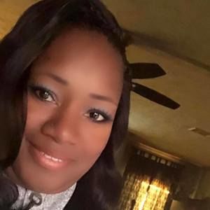 Meet your Posher, Denell